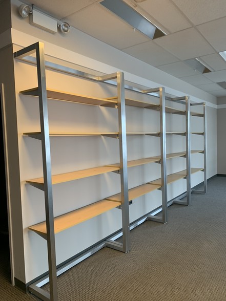 More Photos Of 4801-4821 W Irving Park Rd, Chicago Storefront Retail Office For Lease