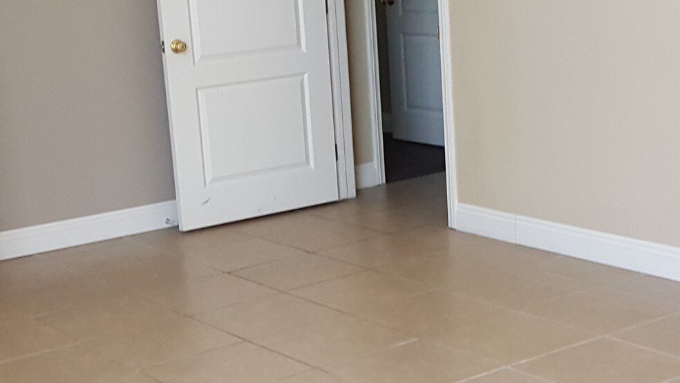 More Photos Of 3660 N Rancho Dr, Las Vegas Medical For Sale