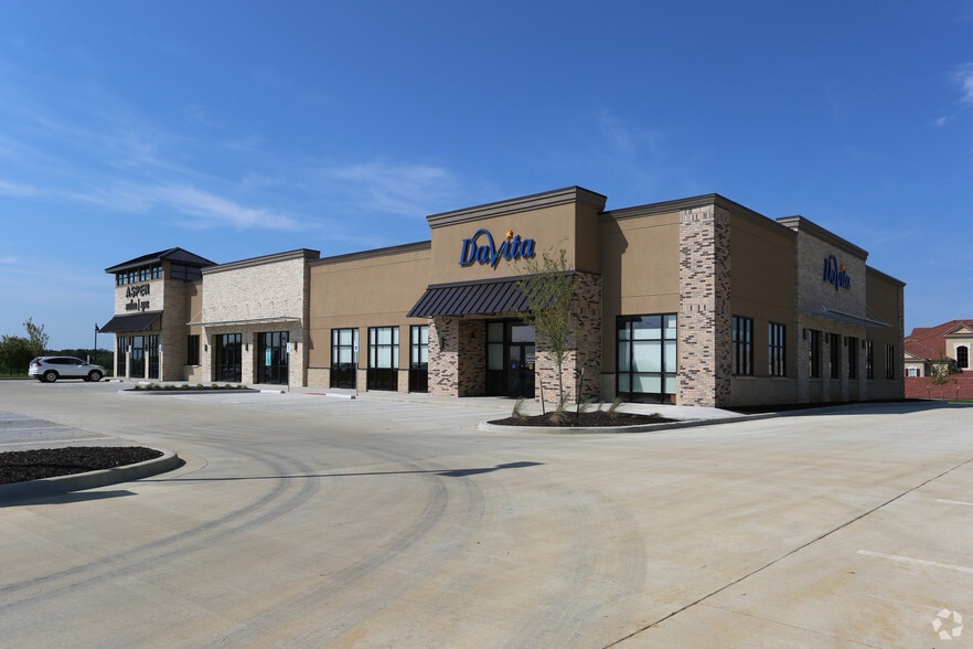 More Photos Of 8250-8260 N Booth Ave, Kansas City Freestanding For Lease