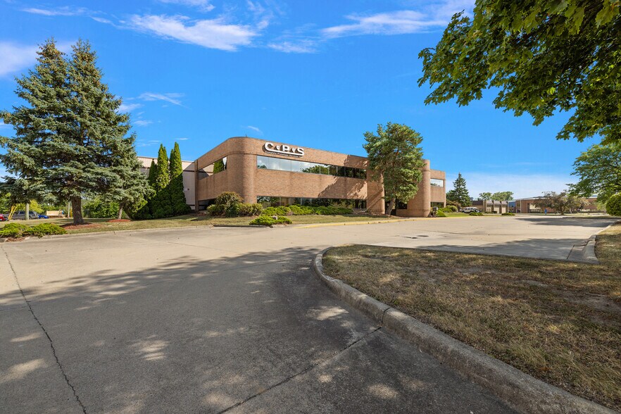 More Photos Of 33842 James J. Pompo Dr, Fraser Manufacturing For Sale