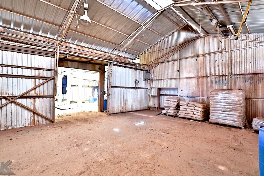More Photos Of 3097 Brick Plant Rd, Snyder Manufacturing For Sale
