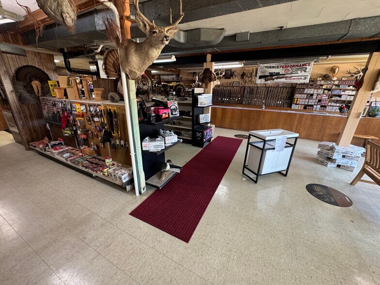 More Photos Of 215 W Main St, Marshall General Retail For Sale