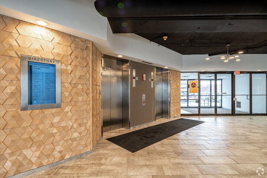 More Photos Of 7401 Metro Blvd, Edina Office For Lease