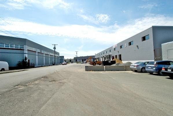 More Photos Of 1 Griffin Way, Chelsea Food Processing For Lease