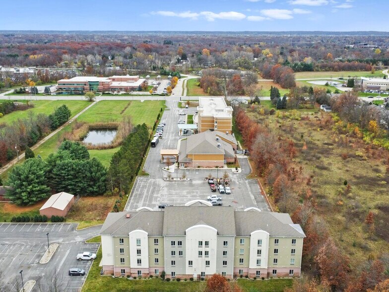 More Photos Of 1220 E Douglas Rd, Granger Hotel For Sale