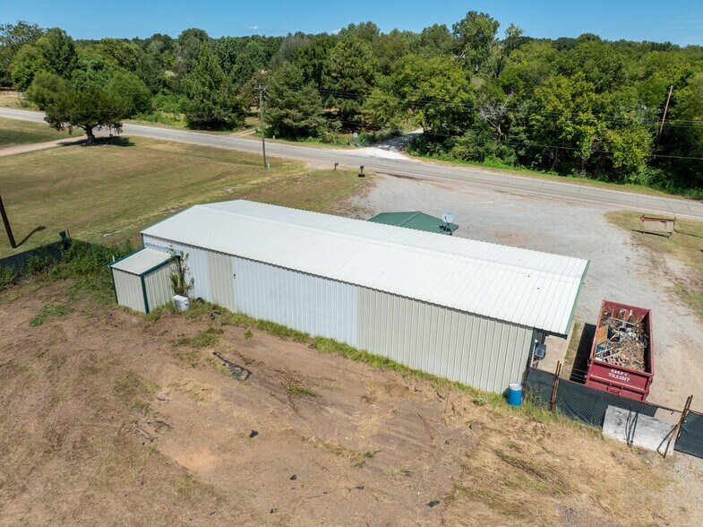 More Photos Of 3340 OK-91, Colbert Specialty For Lease