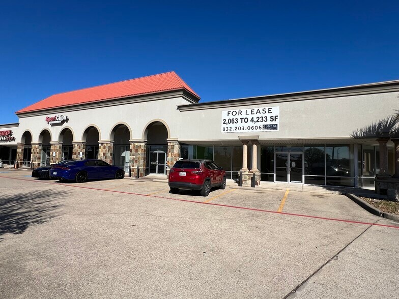 More Photos Of 1615 E Broadway St, Pearland Unknown For Lease