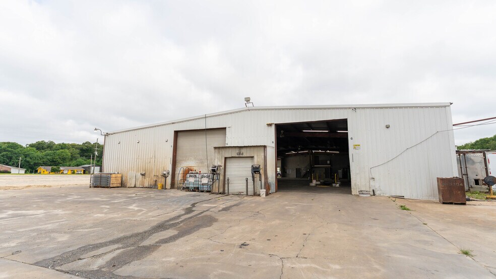 More Photos Of 565 Thomas St, Camilla Industrial For Sale
