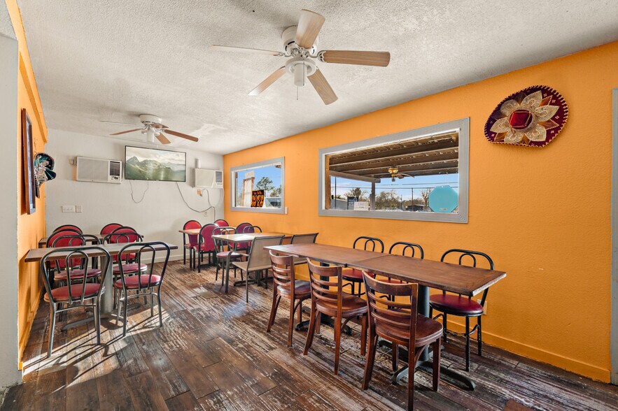 More Photos Of 1710 Second St, Pleasanton Restaurant For Sale