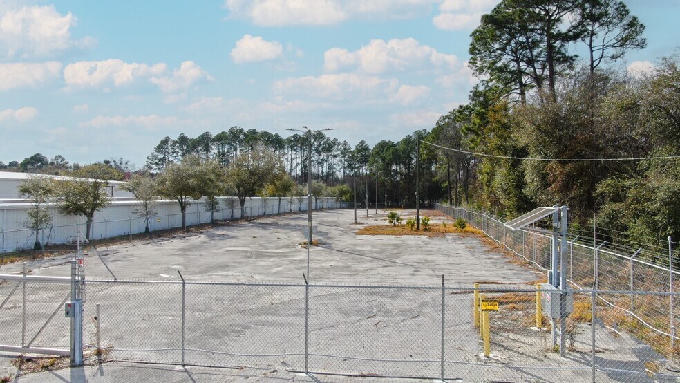 More Photos Of 0 Walgreen Rd, Jacksonville Land For Lease