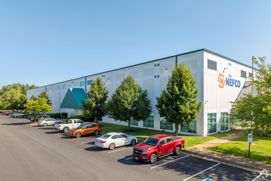 More Photos Of 11800-11900 N Lakeridge Pky, Ashland Distribution For Lease