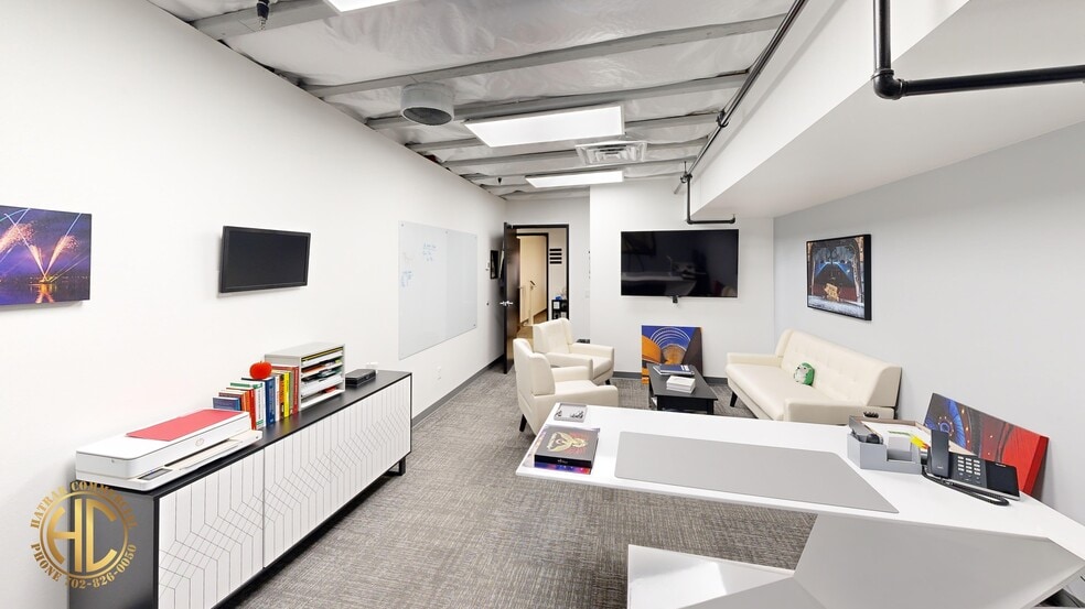 More Photos Of 295 Sunpac Ave, Henderson Warehouse For Sale