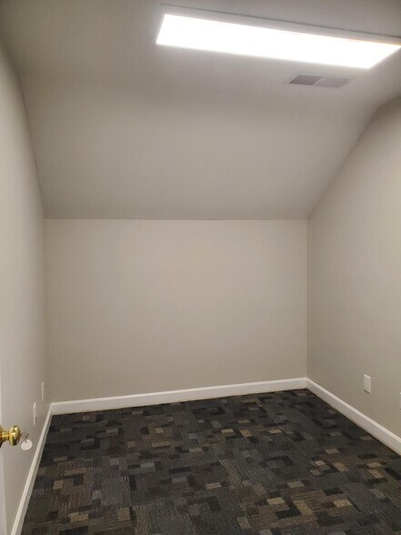 More Photos Of 1738 Hillandale Rd, Durham Office For Lease