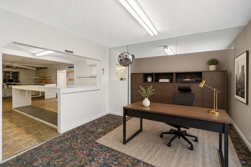 More Photos Of 5034 N Nebraska Ave, Tampa Freestanding For Sale