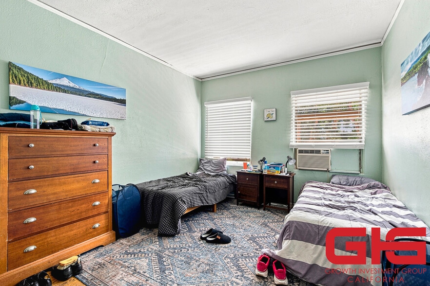 More Photos Of 146-154 N Holliston Ave, Pasadena Rehabilitation Center For Sale