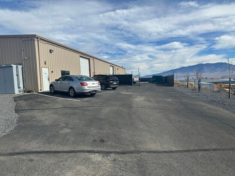 More Photos Of 27 Bruce Way, Mound House Warehouse For Lease