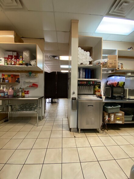 More Photos Of 427 W Pike St, Goshen Restaurant For Lease