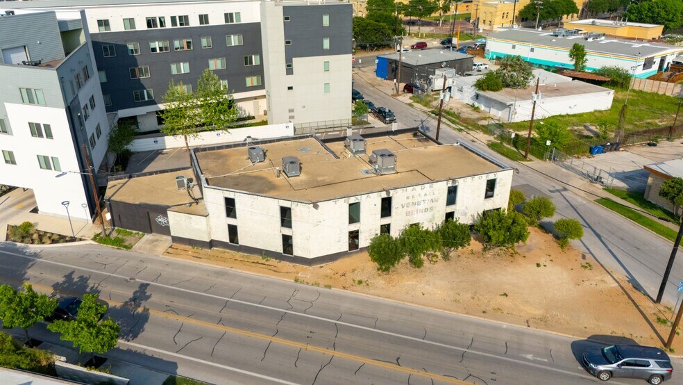 More Photos Of 915 Dallas St, San Antonio Loft Creative Space For Lease