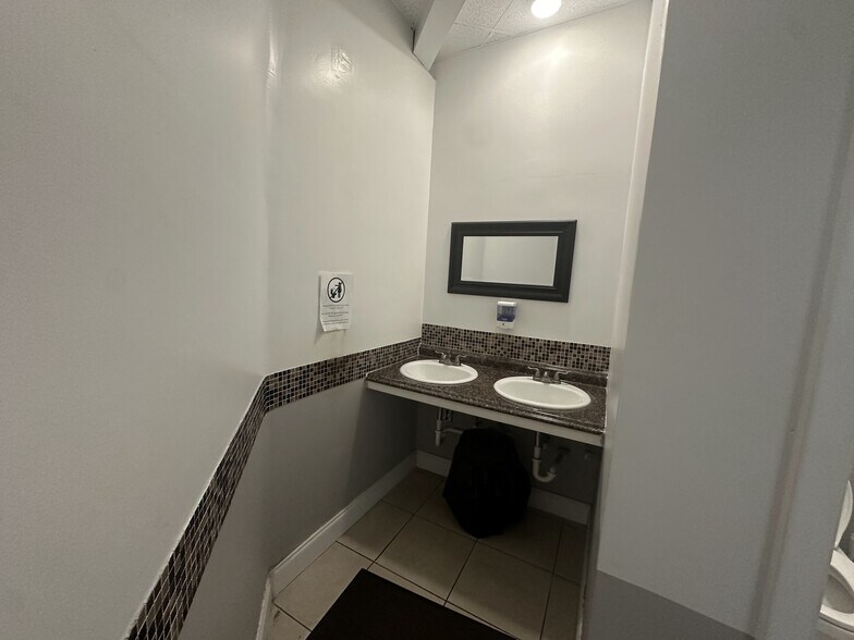 More Photos Of 30200-30394 Old Dixie Hwy, Homestead Unknown For Lease