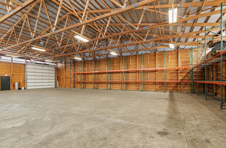 More Photos Of 303 Elgin Ave, Elgin Industrial For Sale