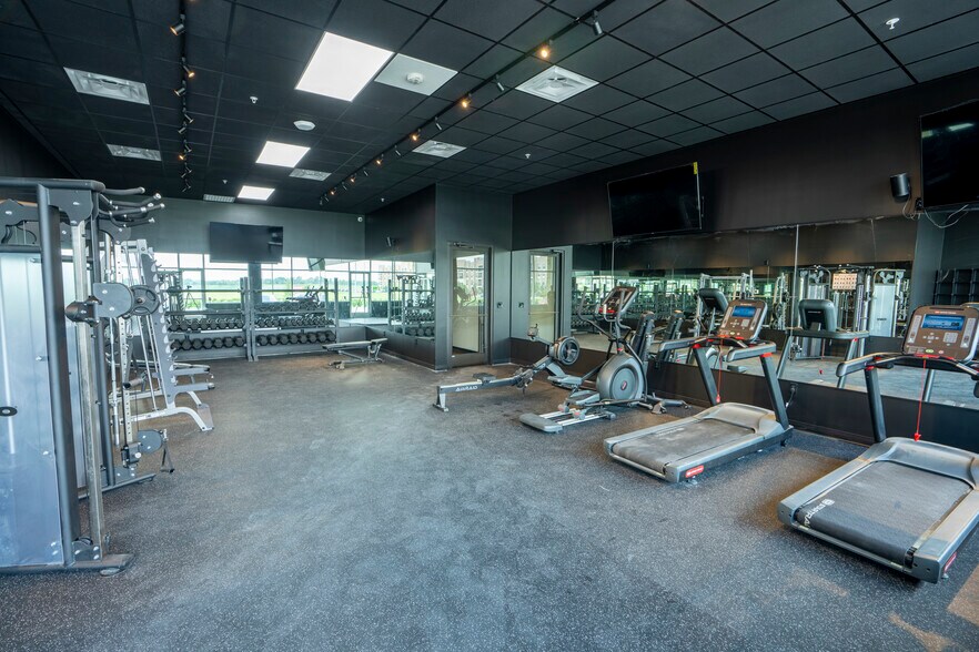 More Photos Of 25140 Kingsland, Katy Office For Lease