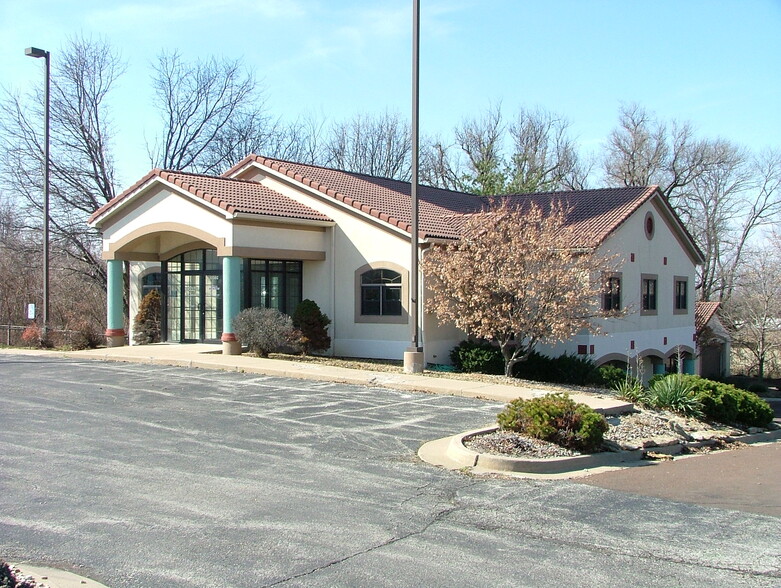 Primary Photo Of 1338 N Belt Hwy, Saint Joseph Office For Sale