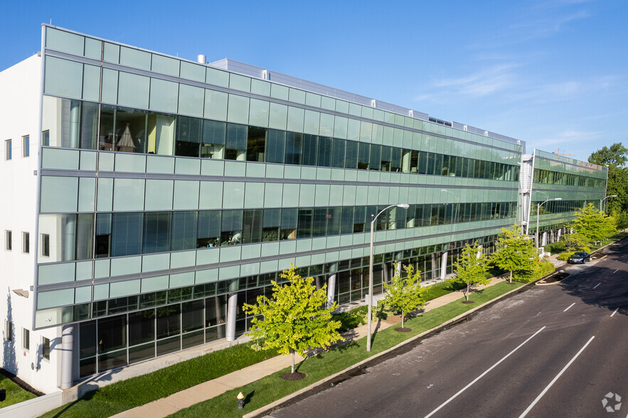 Primary Photo Of 4320 Forest Park Ave, Saint Louis Office For Lease