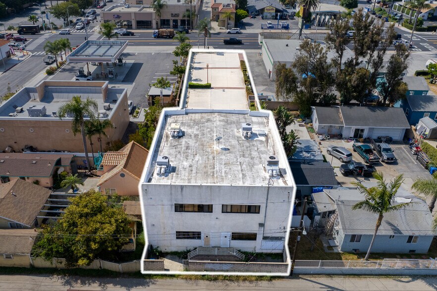 More Photos Of 2315 Pacific Coast Hwy, Lomita Storefront Retail Office For Sale