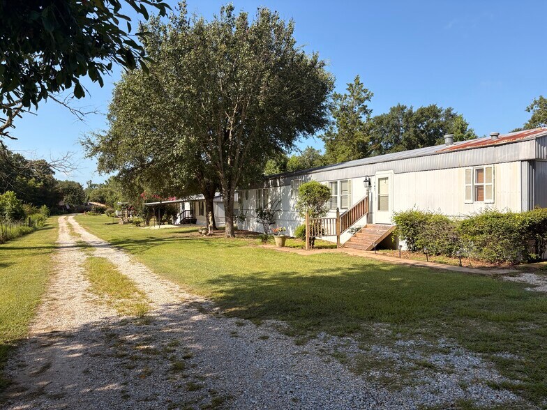 More Photos Of 143 Key Largo Ln, Lufkin Manufactured Housing Mobile Home Park For Sale