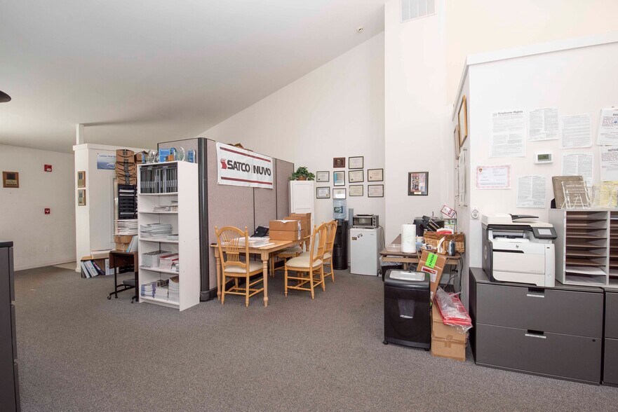 More Photos Of 17-19 S Main St, Manville Loft Creative Space For Sale