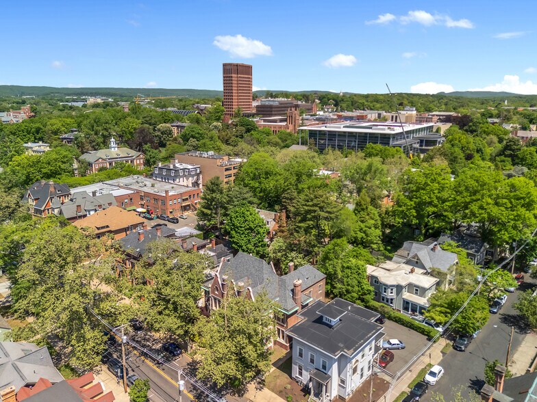 More Photos Of 51 Trumbull St, New Haven Office For Sale