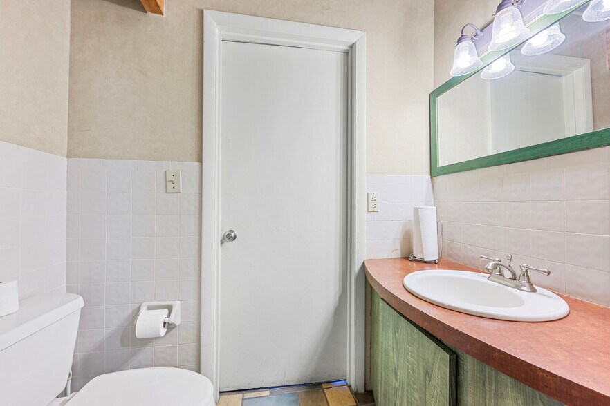 More Photos Of 6190 NW 11th St, Sunrise Office For Sale