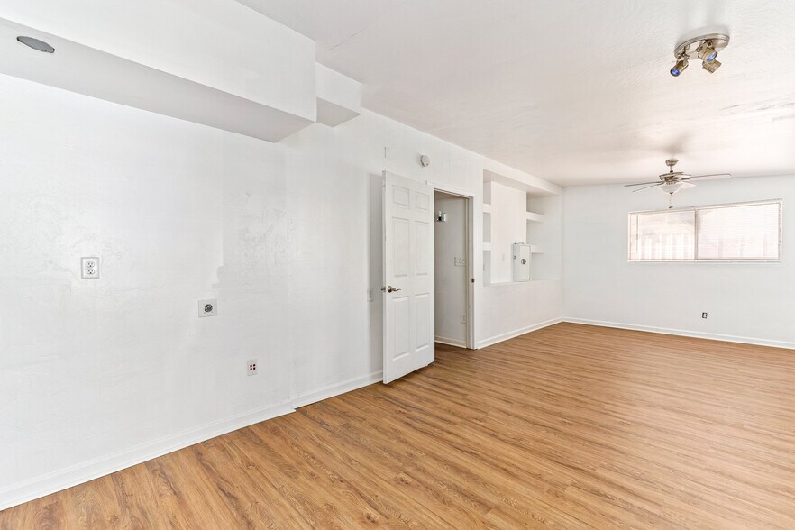 More Photos Of 2200 La Osa st, Tucson Light Distribution For Lease