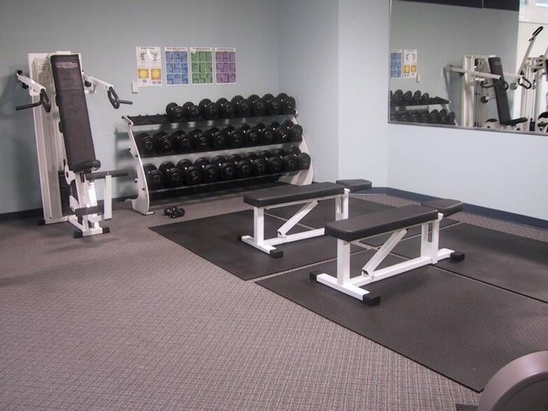 More Photos Of 1000 7th Ave SW, Calgary Office For Lease