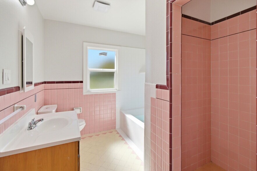 More Photos Of 2417 Springs Rd, Vallejo Daycare Center For Lease