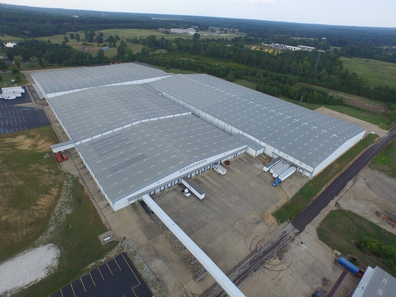 More Photos Of 2938 Brown Rd, Marshall Warehouse For Lease