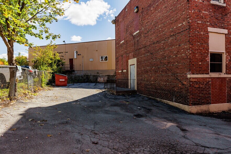 More Photos Of 140 Polk St, Watertown Apartments For Sale