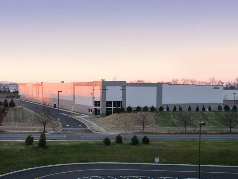 More Photos Of 2918 Schoeneck Rd, Macungie Warehouse For Lease