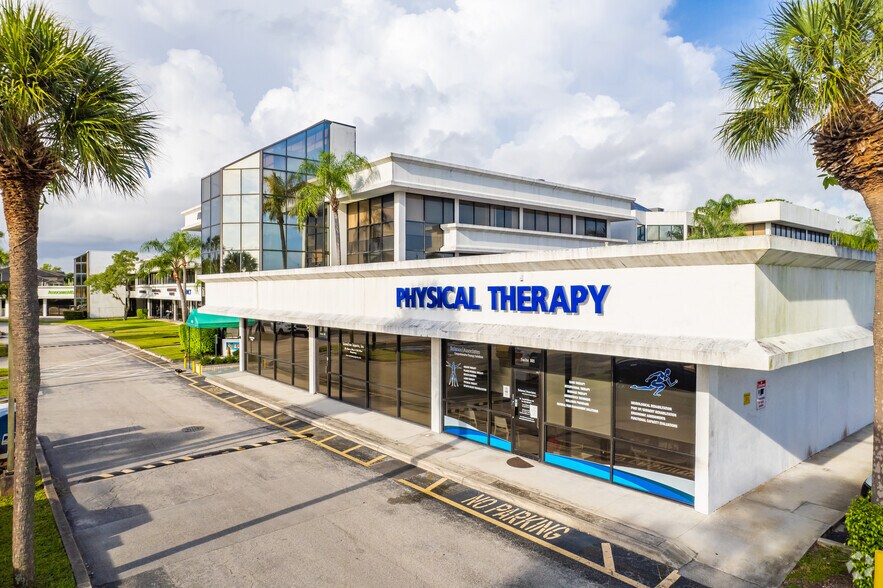 More Photos Of 4801 S University Dr, Davie Office For Lease