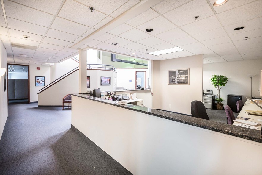 More Photos Of 9905 N 45th Ave, Plymouth Loft Creative Space For Sale