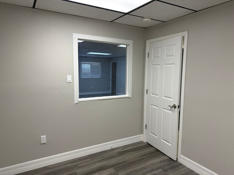 More Photos Of 8106 US Highway 19, Port Richey Office For Sale