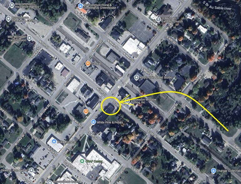 More Photos Of 710 Lake St, Roscommon Restaurant For Sale