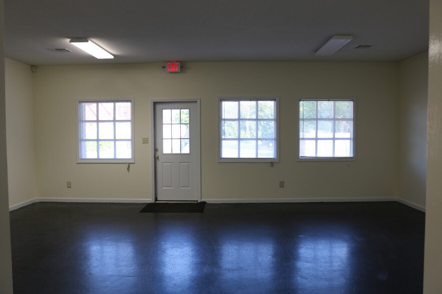 More Photos Of 614 E Martintown Rd, North Augusta Storefront Retail Office For Lease