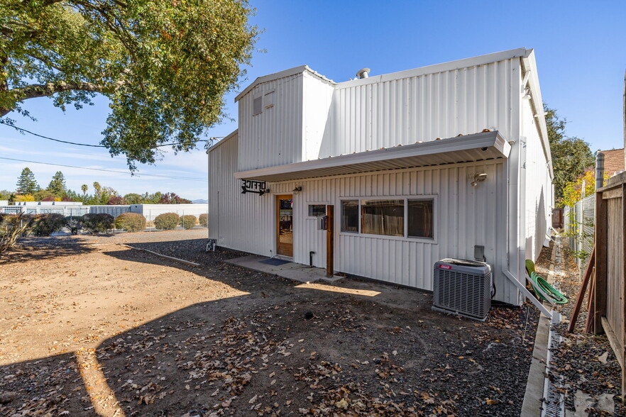 More Photos Of 833 Gravenstein Hwy S, Sebastopol Warehouse For Sale