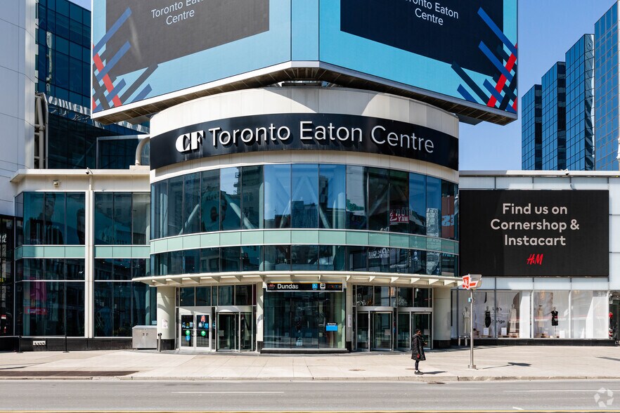 More Photos Of 220 Yonge St, Toronto General Retail For Lease