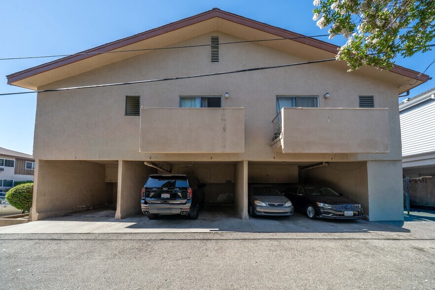 More Photos Of 14205 Burbank Blvd, Sherman Oaks Apartments For Sale