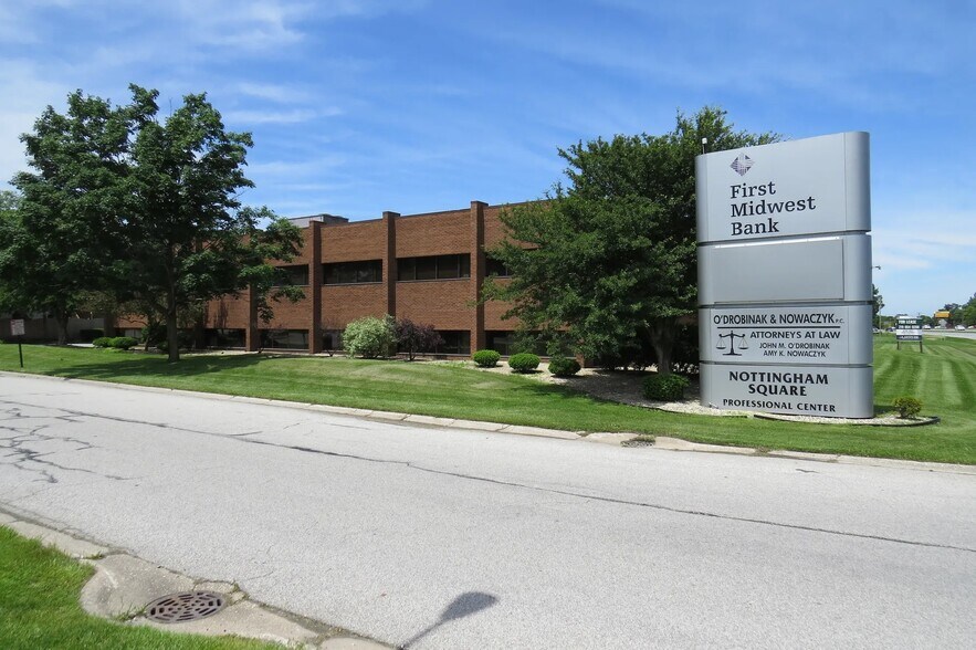Primary Photo Of 1802 Robin Hood Blvd, Schererville Office For Lease