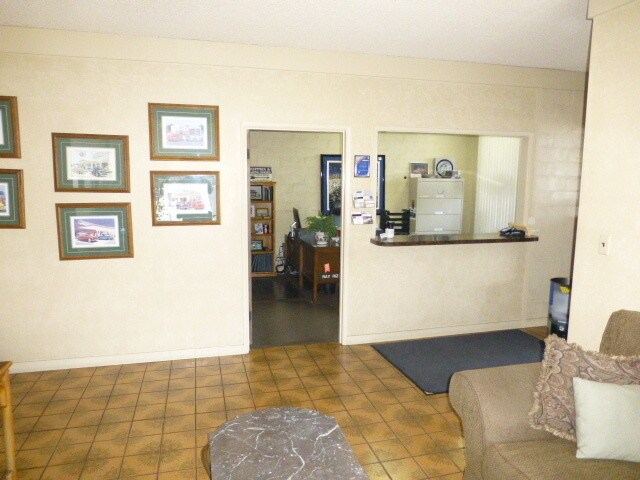 More Photos Of 4071 2nd St, Yorba Linda Auto Repair For Sale