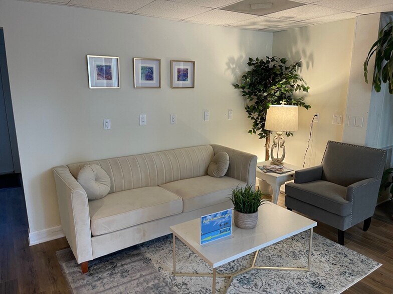 More Photos Of 1 Professional Dr, Port Royal Medical For Lease