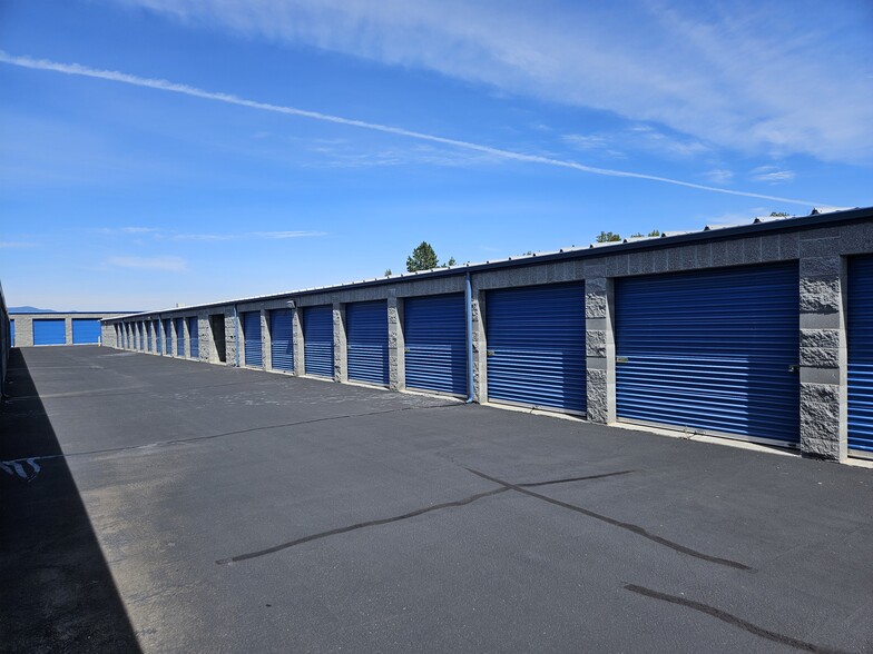 More Photos Of 1060 Dillon Way, Central Point Self Storage For Sale